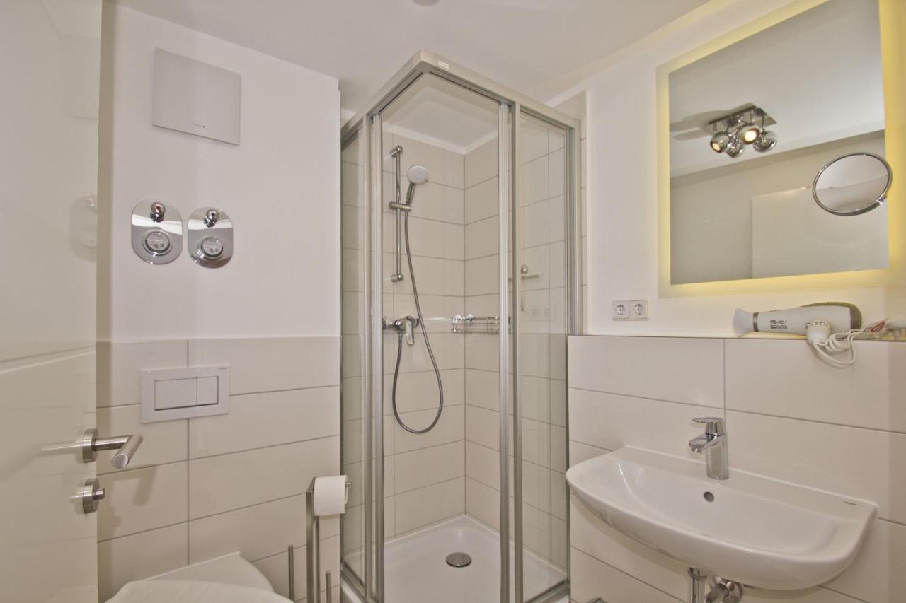 Moderne Ferienwohnung Mit Balkon, Meerblick - Ferienresidenz Zwei Boddenfewo 1-2 Lietzow Bagian luar foto